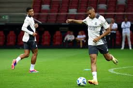 英超积分榜：曼城只差枪手2分 切尔西掉队埃弗顿坐火箭